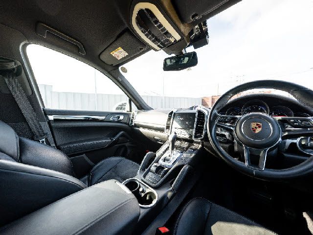 Porsche CAYENNE 2016-12 4471-27