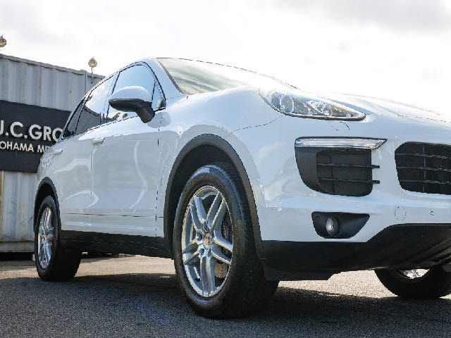 Porsche CAYENNE 2016-12 4471-1