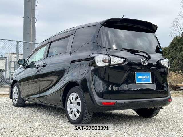 Toyota SIENTA 2016-10 224188-2