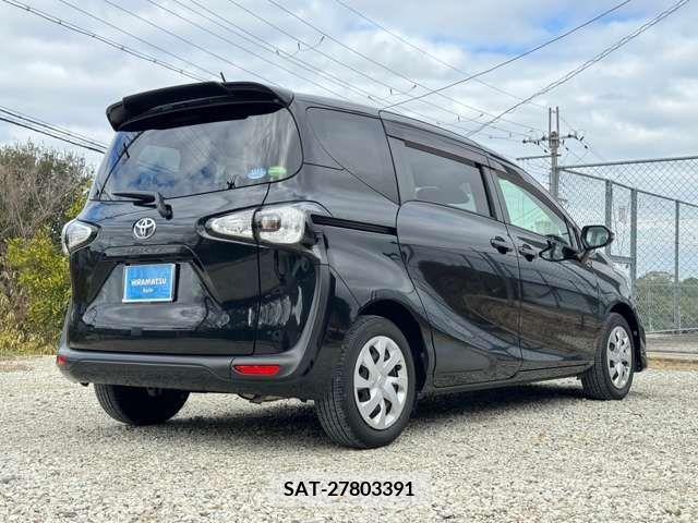 Toyota SIENTA 2016-10 224188-5