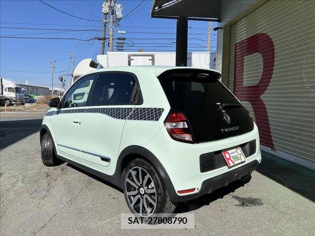 Renault TWINGO 2018-01 212436-3