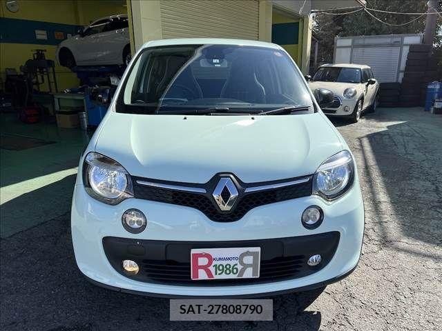 Renault TWINGO 2018-01 212436-25