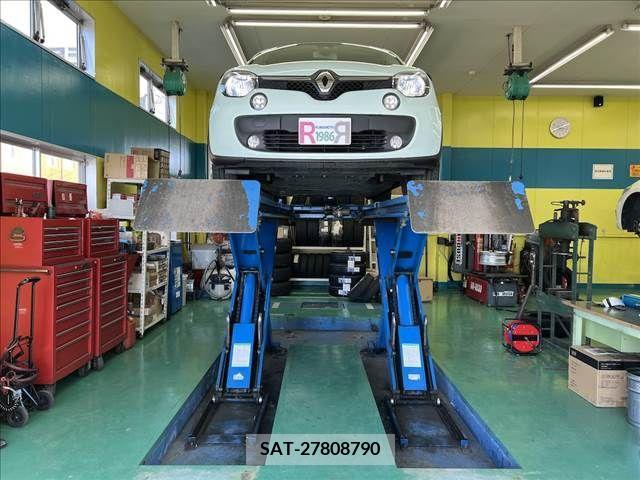 Renault TWINGO 2018-01 212436-26