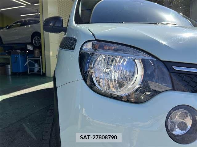 Renault TWINGO 2018-01 212436-24