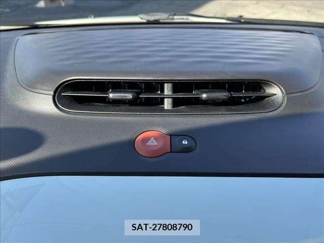 Renault TWINGO 2018-01 212436-17