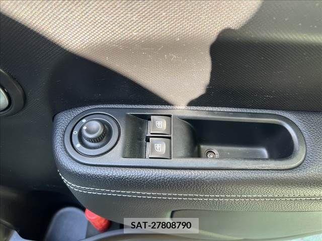 Renault TWINGO 2018-01 212436-14