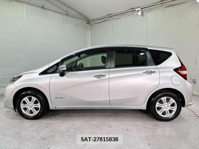 Nissan NOTE 2019-05 305460-11