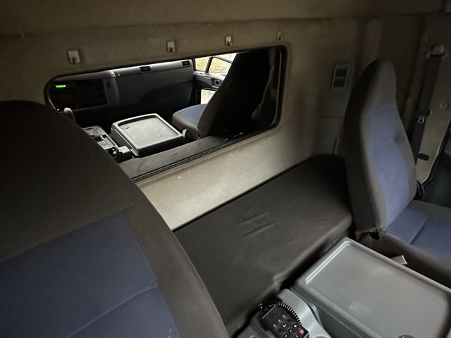 MITSUBISHI FUSO Fighter 2014-07 6389-12