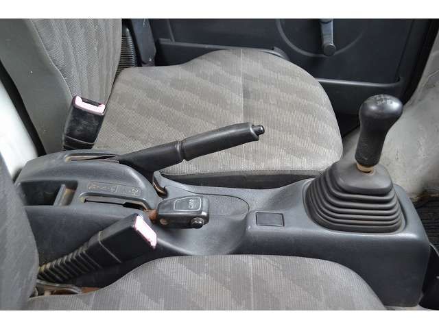 Suzuki CARRY TRUCK 2006-03 1908-12
