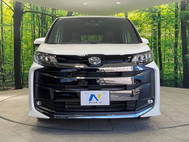 Toyota NOAH 2023-07 189614-15