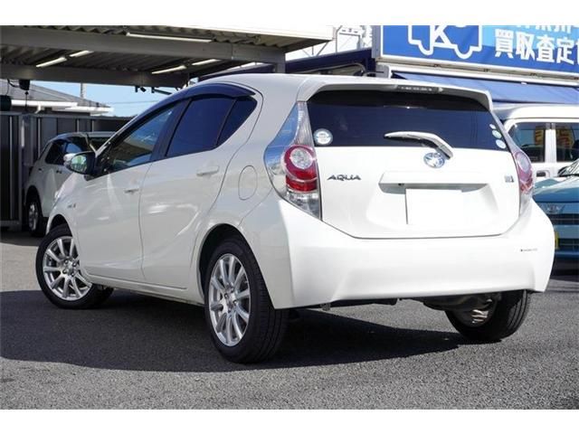 Toyota AQUA 2013-09 15084-3