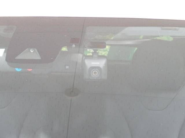 Toyota PRIUS 2016-09 11459-6