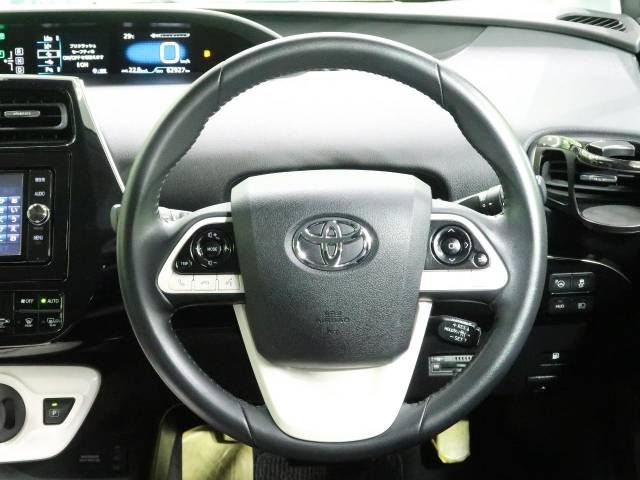 Toyota PRIUS 2016-09 11459-12