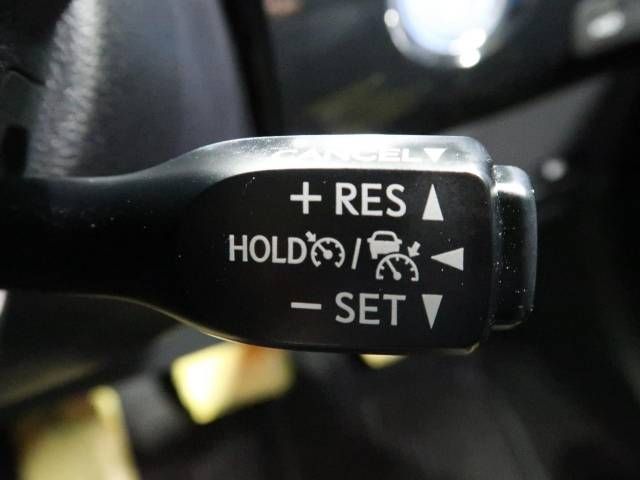 Toyota PRIUS 2016-09 11459-8