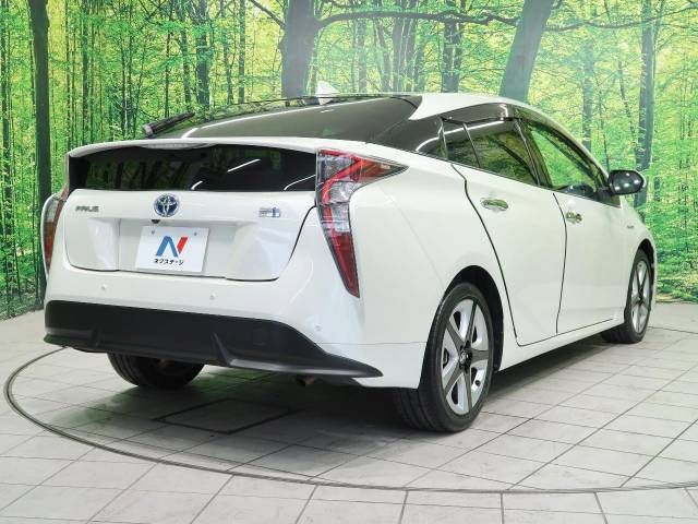 Toyota PRIUS 2016-09 11459-18