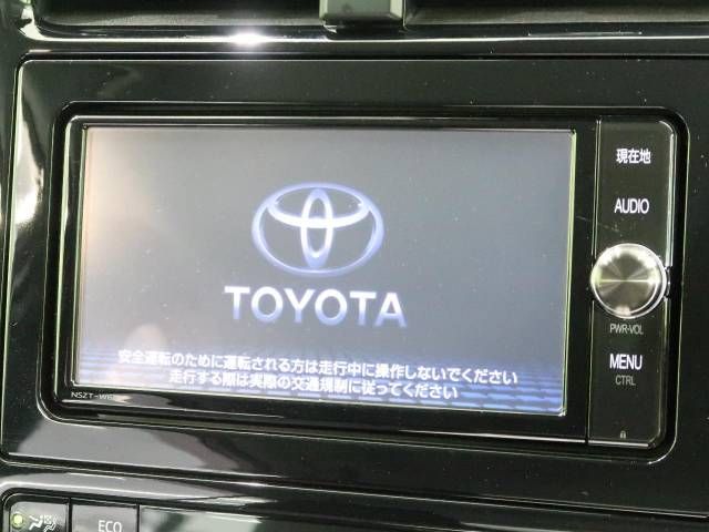 Toyota PRIUS 2016-09 11459-2