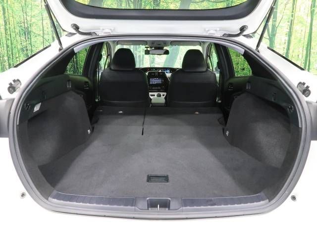 Toyota PRIUS 2016-09 11459-11