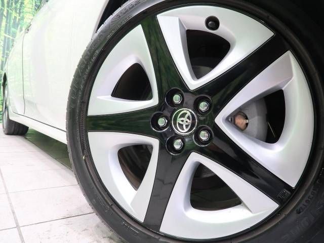 Toyota PRIUS 2016-09 11459-14