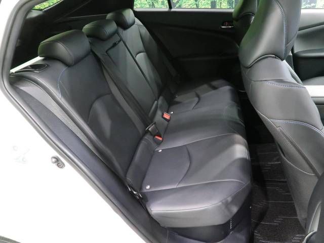 Toyota PRIUS 2016-09 11459-10