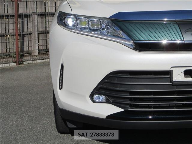 Toyota HARRIER 2017-11 203988-8