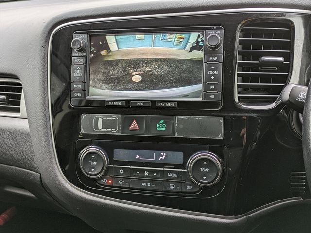 Mitsubishi OUTLANDER PHEV 2014-02 19702-13