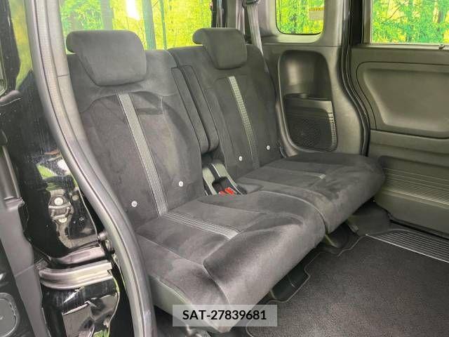Honda N BOX CUSTOM 2022-01 279007-9