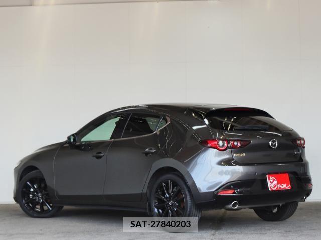Mazda MAZDA3 2022-01 343946-7