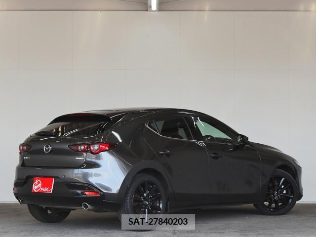 Mazda MAZDA3 2022-01 343946-6