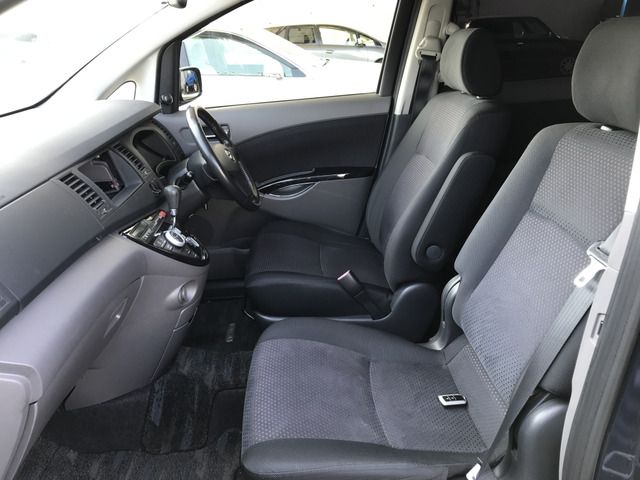 Toyota ISIS 2005-08 2232-9
