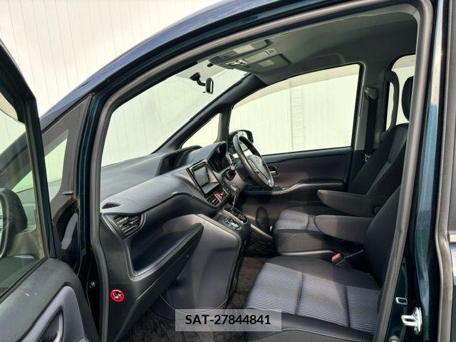 Toyota VOXY 2014-08 321409-12
