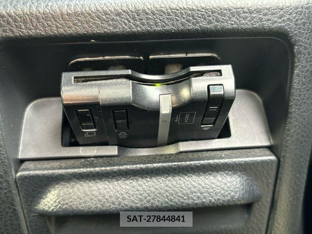 Toyota VOXY 2014-08 321409-11