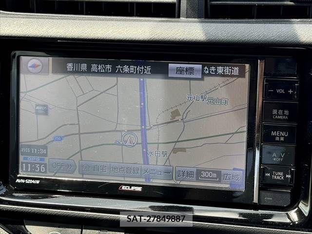 Toyota AQUA 2015-08 389279-2