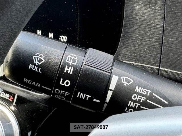 Toyota AQUA 2015-08 389279-25