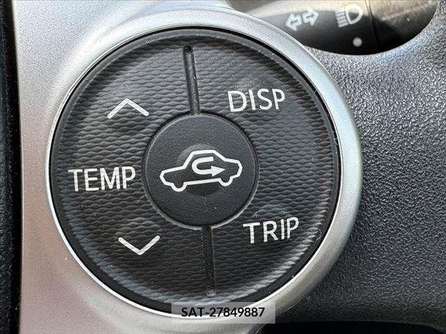 Toyota AQUA 2015-08 389279-24
