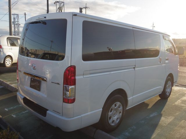Toyota HIACE VAN 2022-12 195131-5