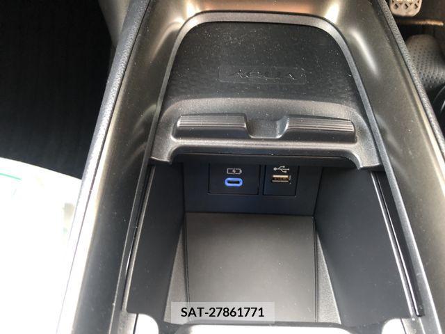 Toyota AQUA 2023-02 206737-11
