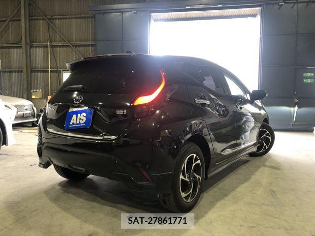 Toyota AQUA 2023-02 206737-2