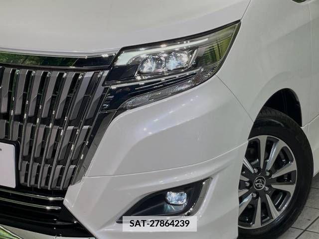 Toyota ESQUIRE 2018-02 359774-12