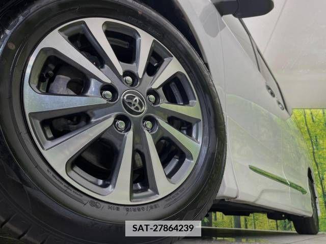 Toyota ESQUIRE 2018-02 359774-13