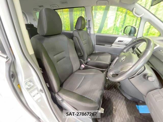 Toyota VOXY 2010-03 321367-8