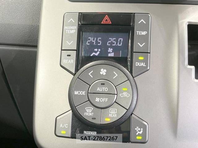Toyota VOXY 2010-03 321367-6