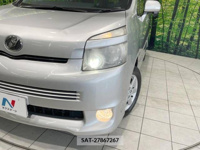 Toyota VOXY 2010-03 321367-13