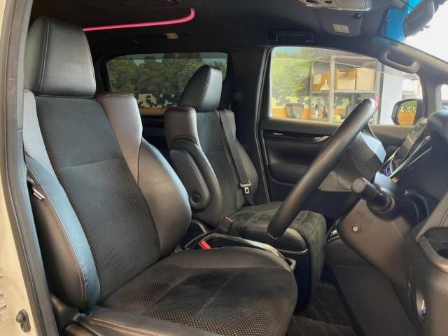 Toyota ALPHARD 2017-07 186280-8