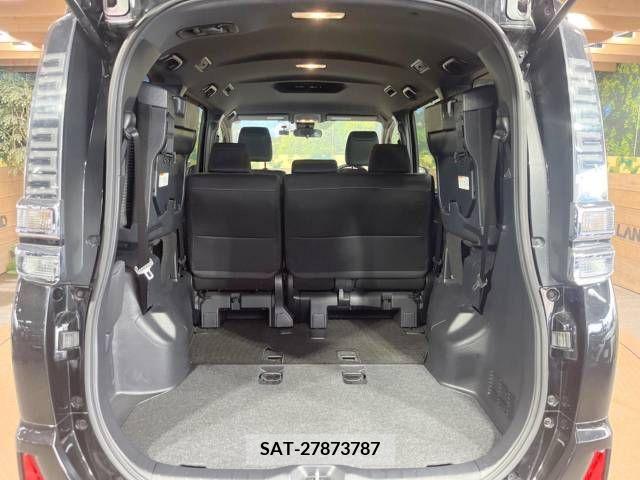 Toyota VOXY 2017-10 247103-11
