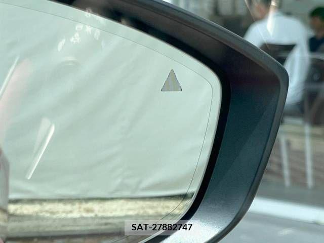 Mazda MAZDA3 2023-02 382987-6