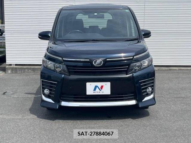 Toyota VOXY 2014-04 329590-12