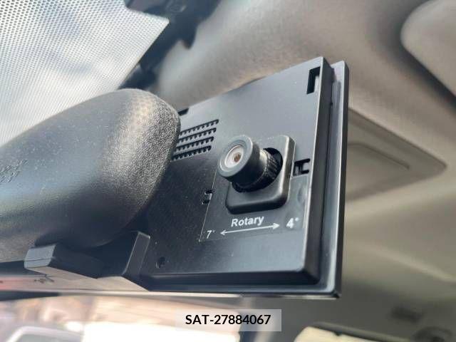 Toyota VOXY 2014-04 329590-6
