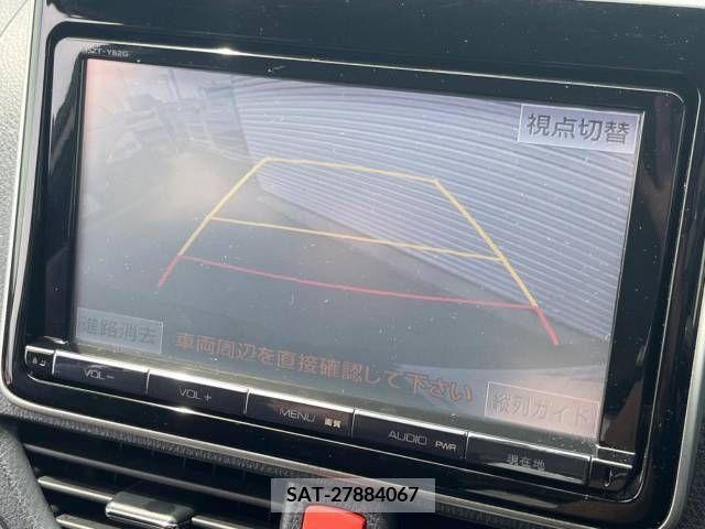 Toyota VOXY 2014-04 329590-3