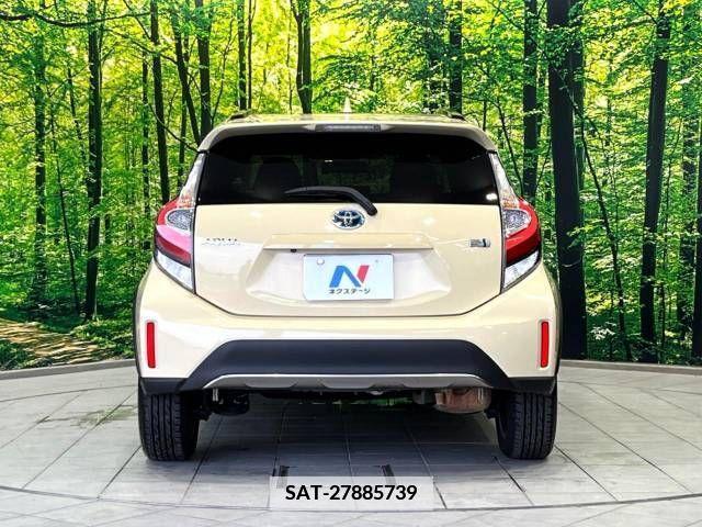 Toyota AQUA 2017-07 346331-15