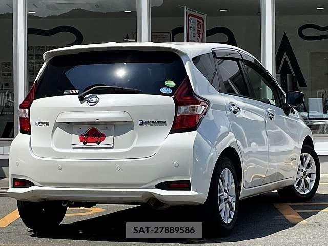 Nissan NOTE 2019-02 305456-2